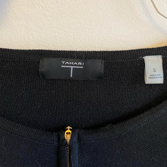 Tahari Women’s Zip-Up Crew Neck Sweater Black Size Small - Picture 3 of 5